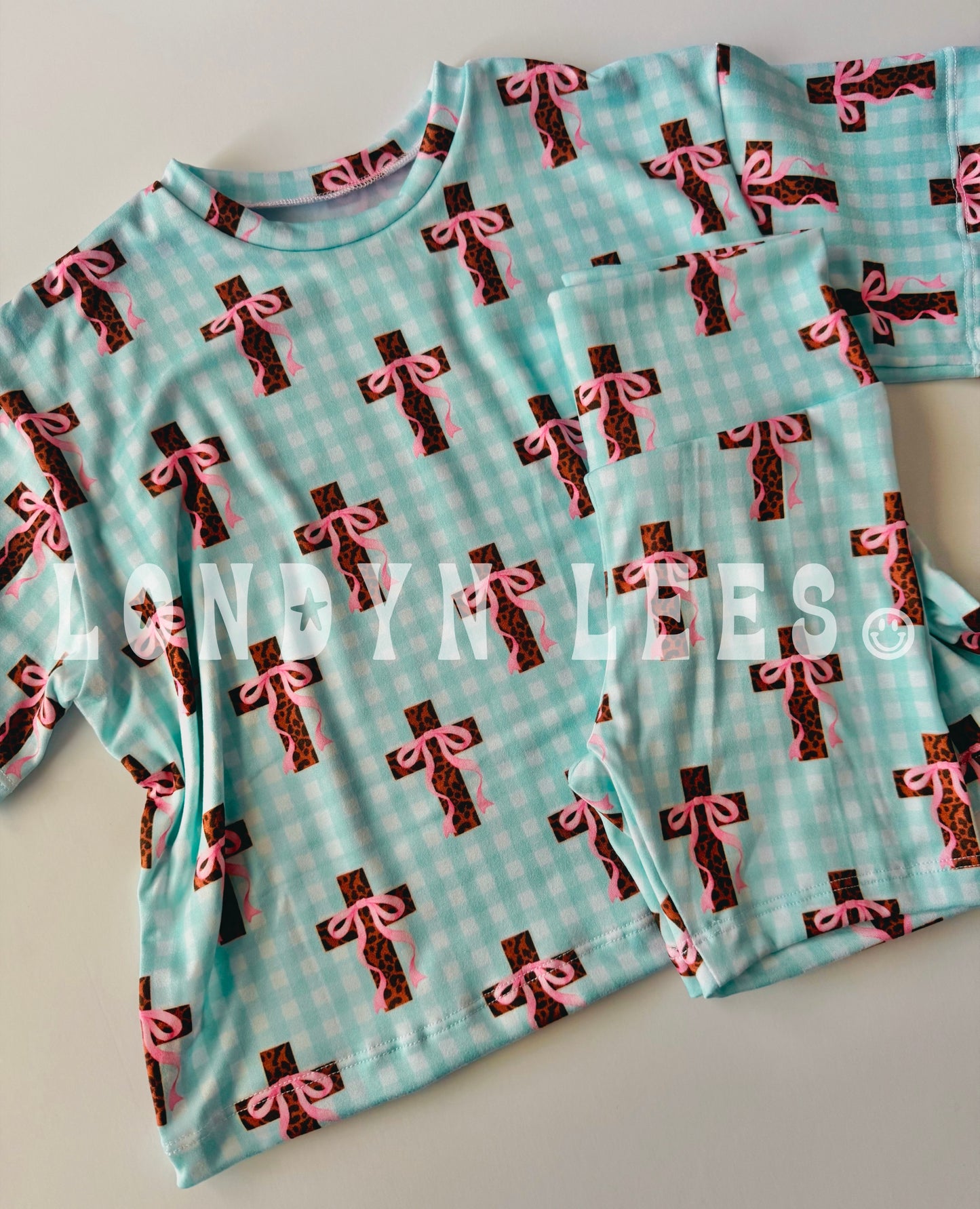 Gingham crosses