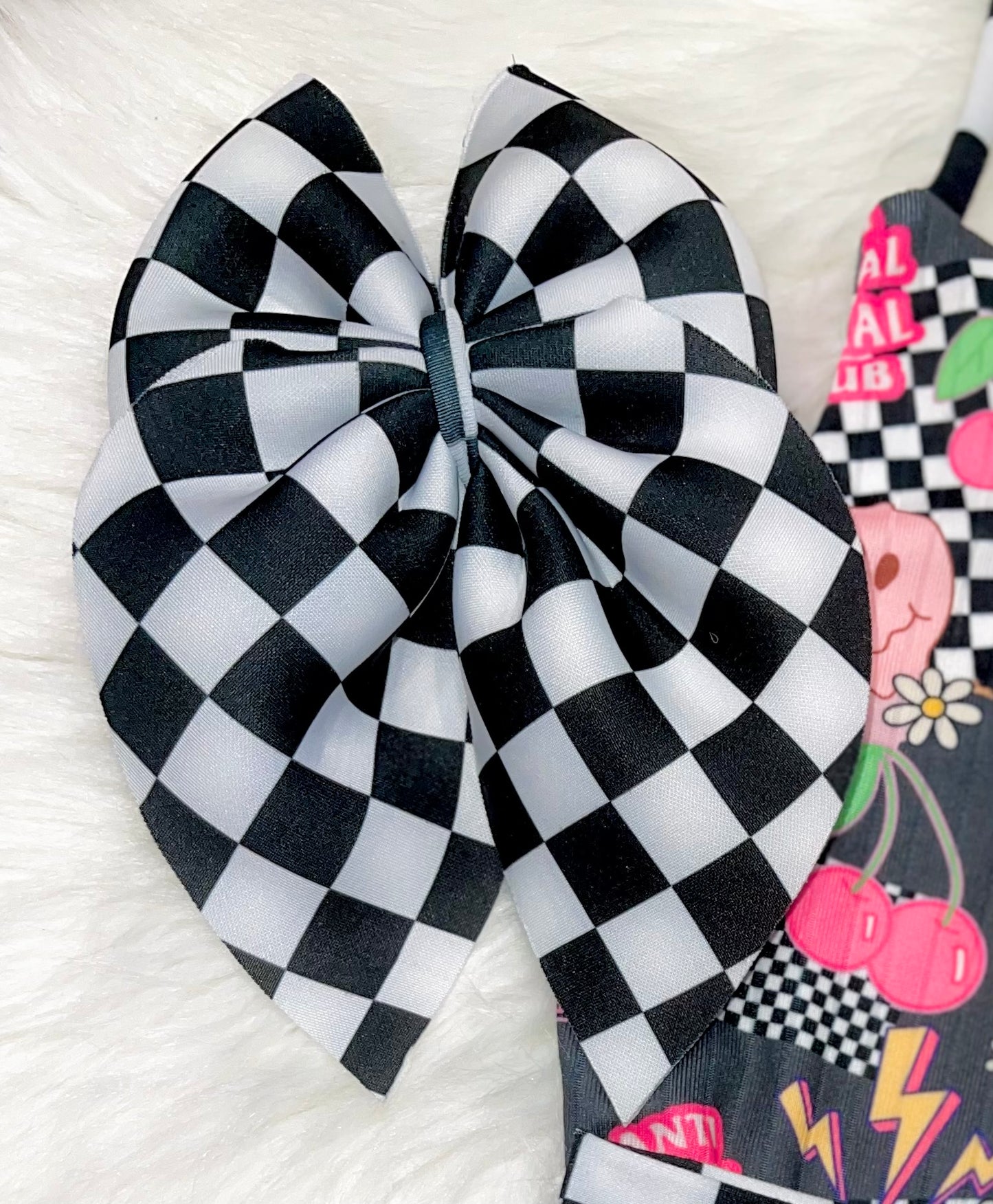 Scuba Checkered bows