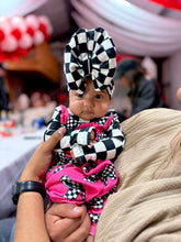 Load image into Gallery viewer, Plush velvet Checkered bows

