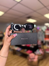 Load image into Gallery viewer, Sunglasses
