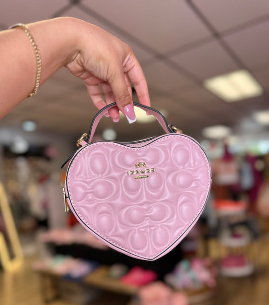 Purse has strap!