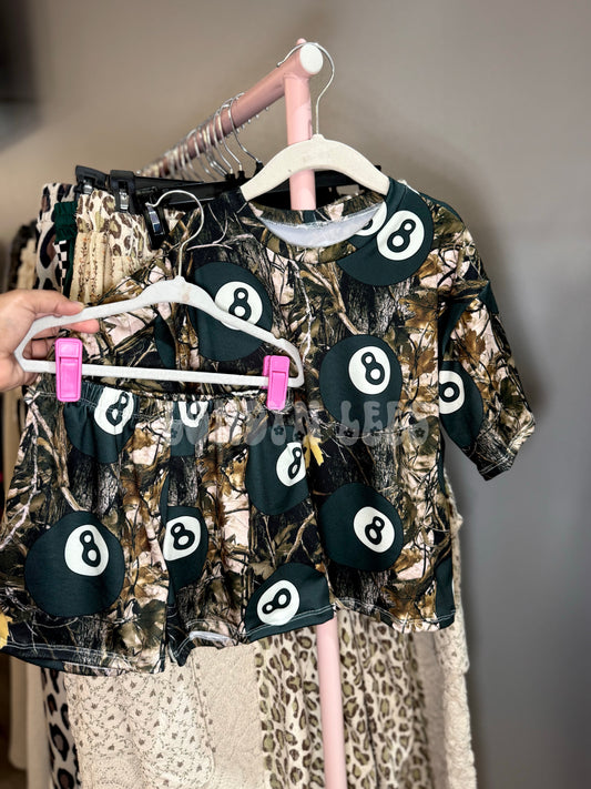 Camo 8ball